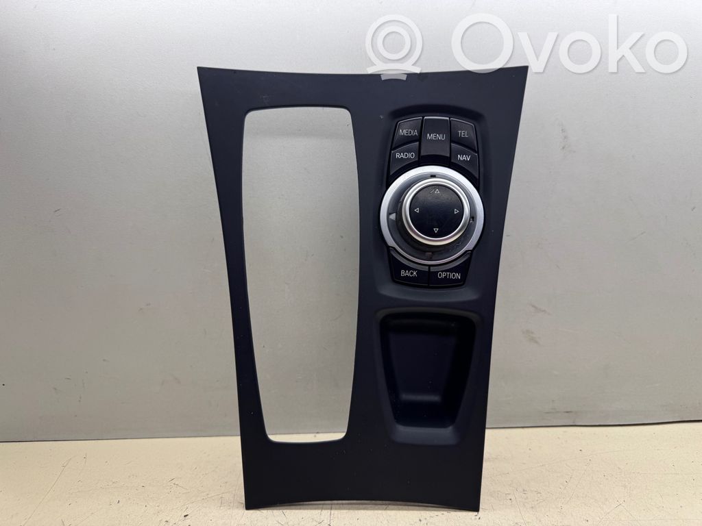 Head unit multimedia control   9285443,928544301,033625109