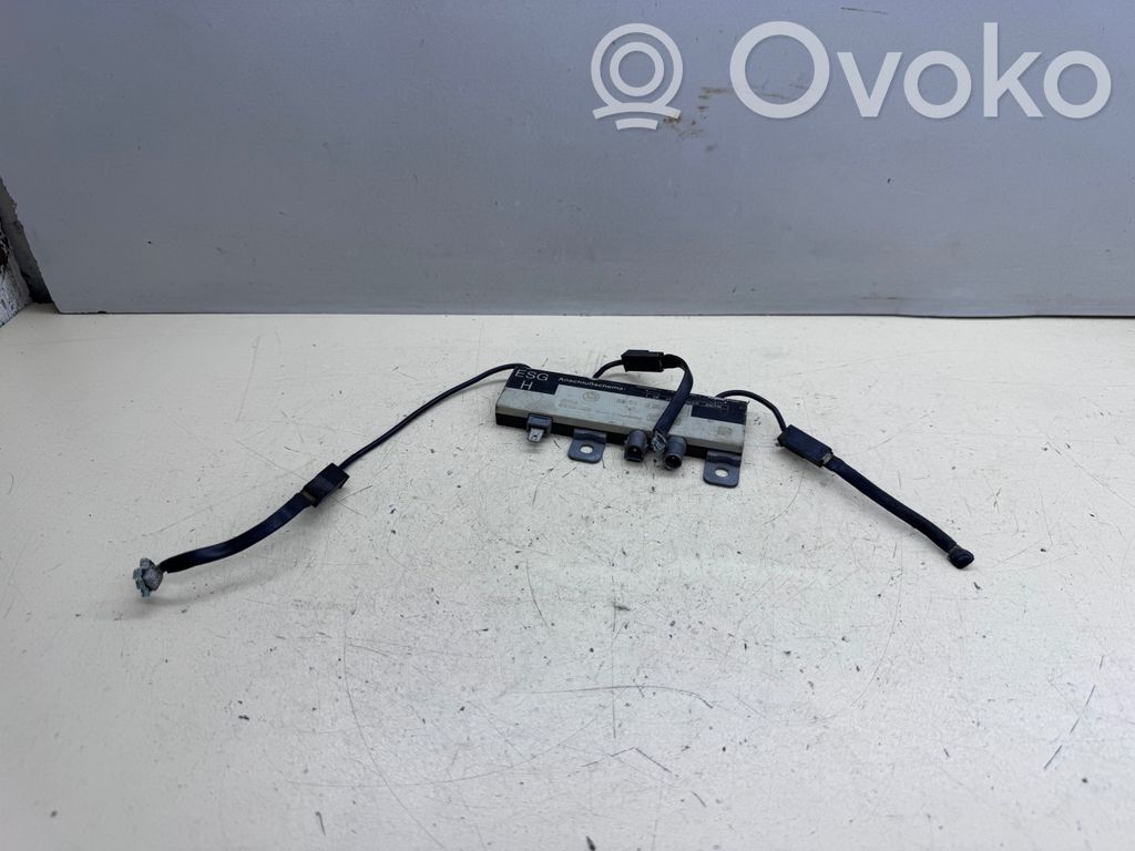 BMW 5 E34 Antenos valdymo blokas 