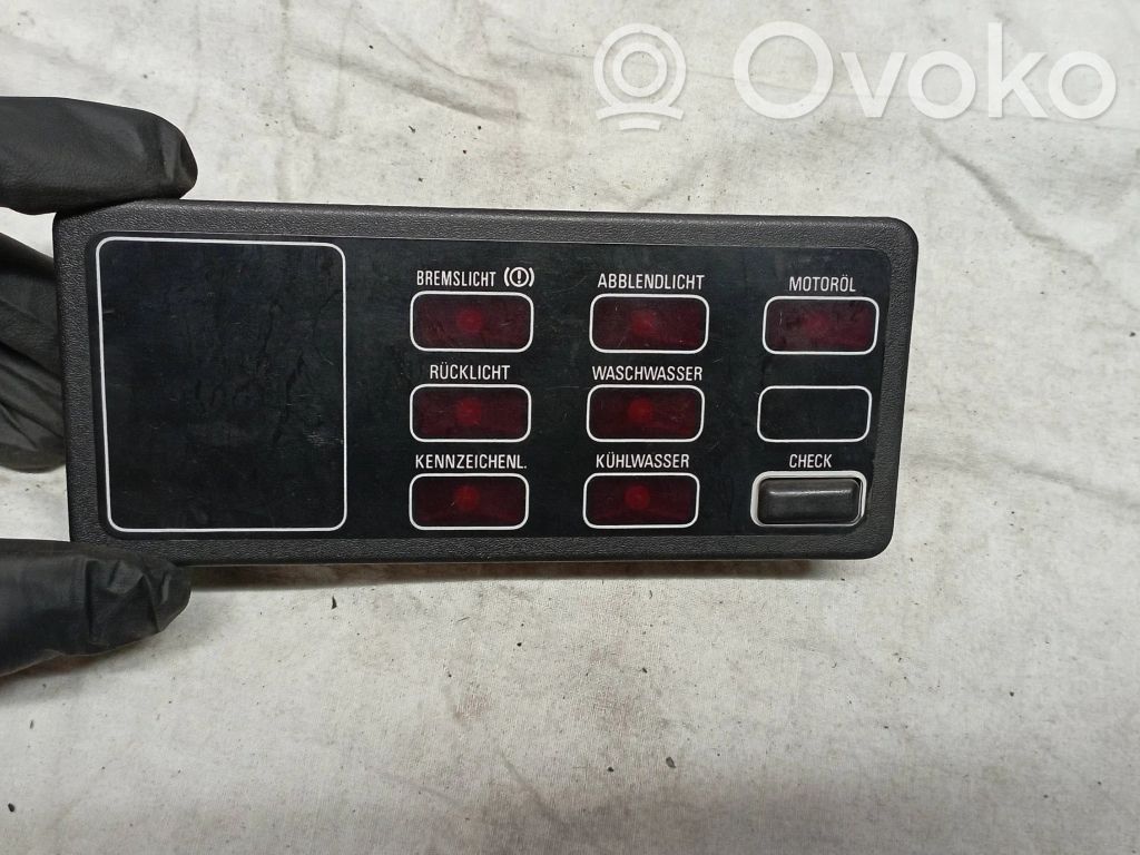 BMW 3 E30 Pantalla/monitor/visor 