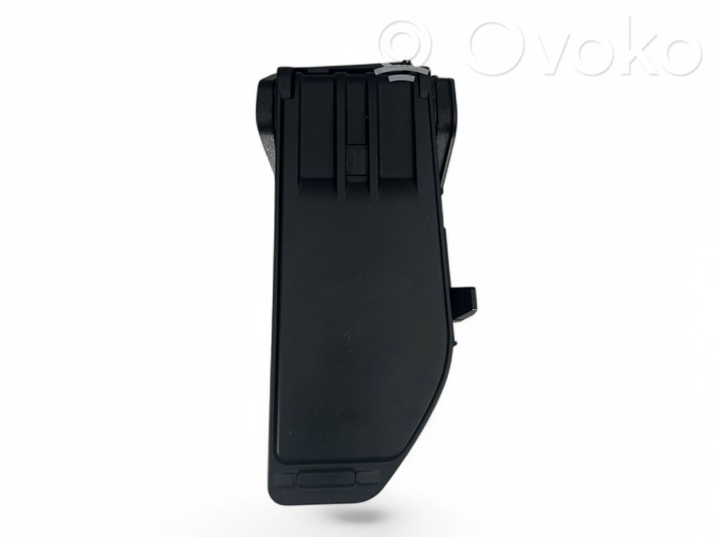 BMW M5 Armrest 