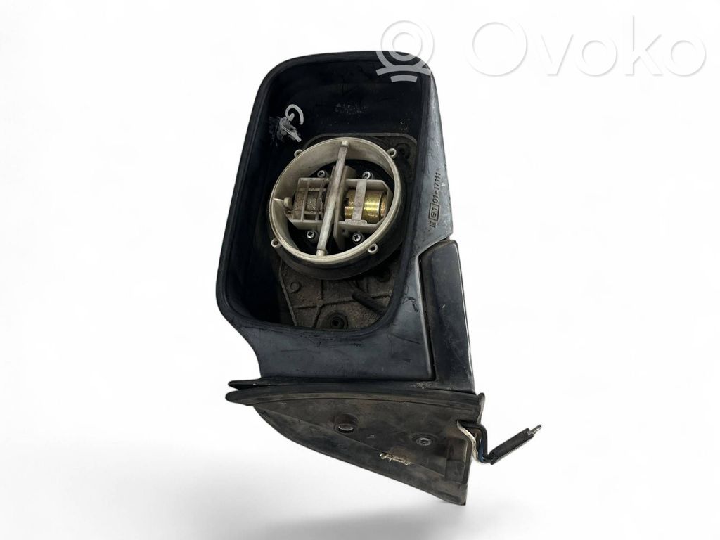 BMW 5 E28 Elektryczne lusterko boczne drzwi przednich 