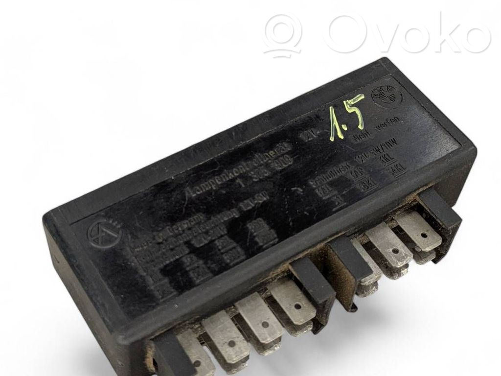 BMW 3 E30 Light module LCM 