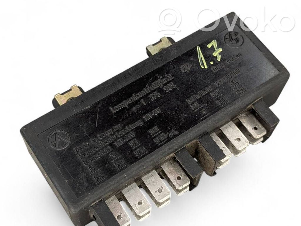 BMW 3 E30 Light module LCM 