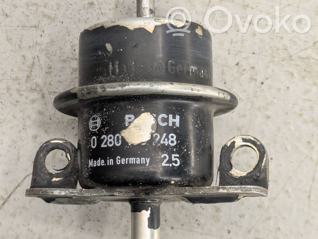 BMW 5 E34 Polttoaineen paineensäädin 