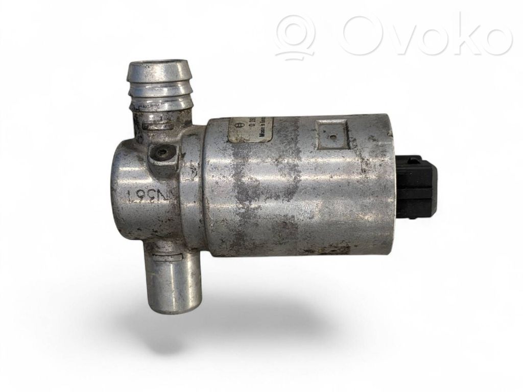 BMW 3 E30 Brīvgaitas vārsts (regulators) 