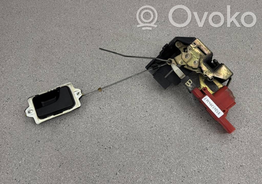 BMW 3 E30 Priekinių durų pritraukėjas 