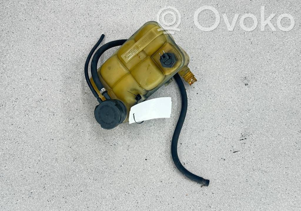 Zbiornik wyrównawczy chłodziwa   17111712641,17137639023,61311378320,17111719201,17121712736,32411712735