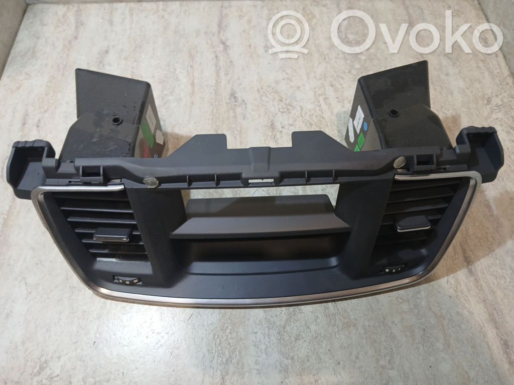 Peugeot 508 Dysze / Kratki środkowego nawiewu deski rozdzielczej 
