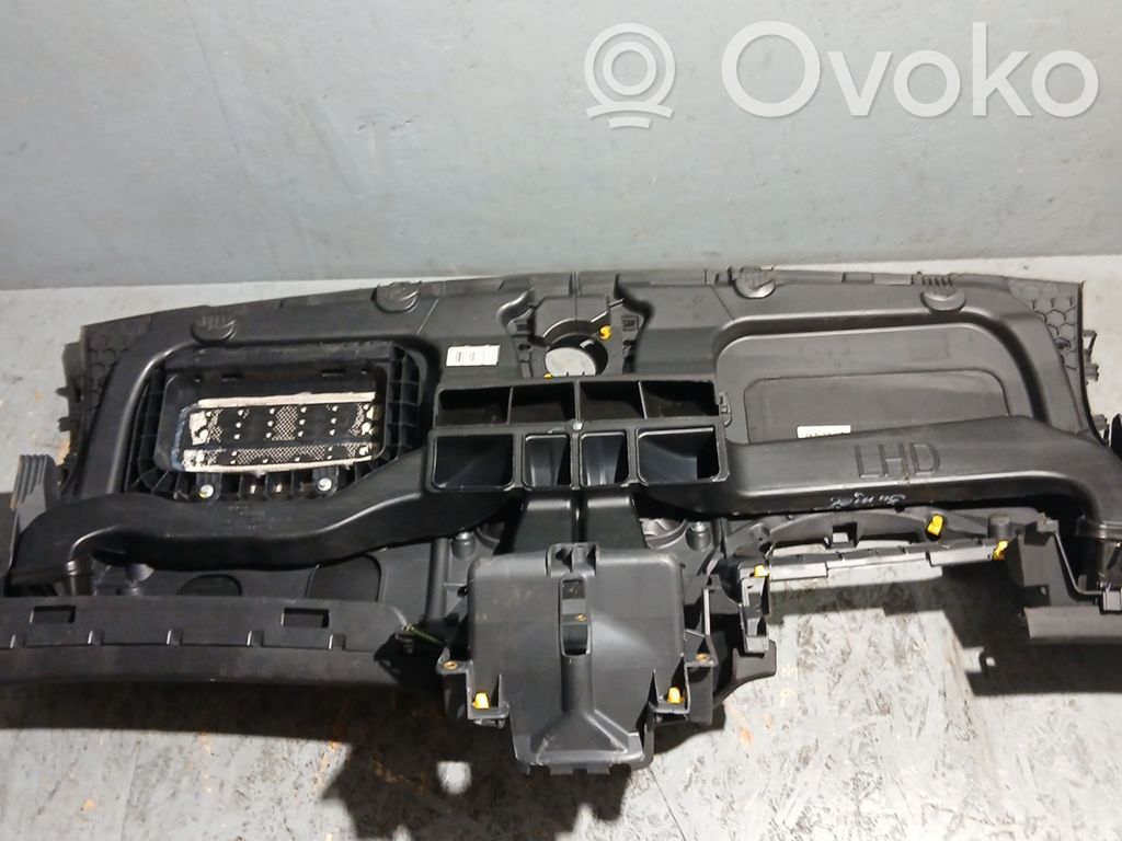 Opel Meriva B Dashboard 