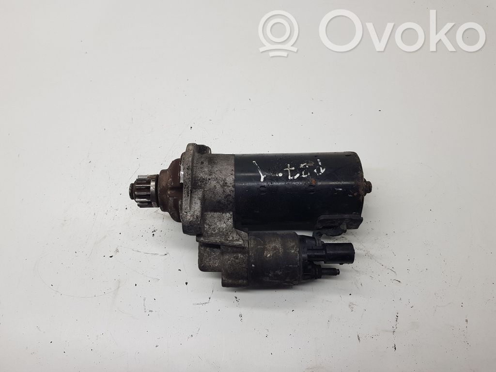 Audi A6 S6 C6 4F Starteris 