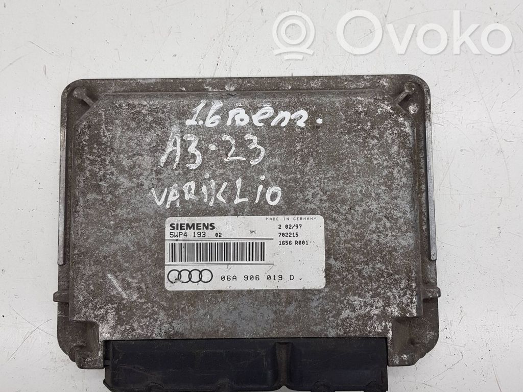 Audi A3 S3 8L Variklio valdymo blokas 