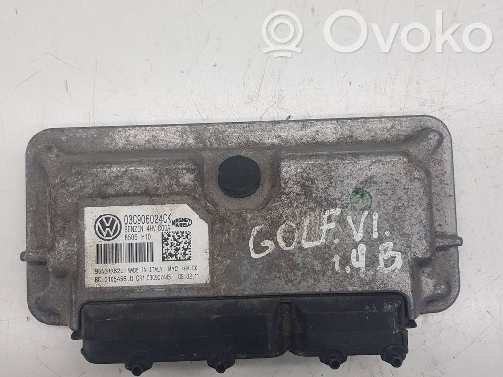 Volkswagen Golf VI Engine control unit/module 
