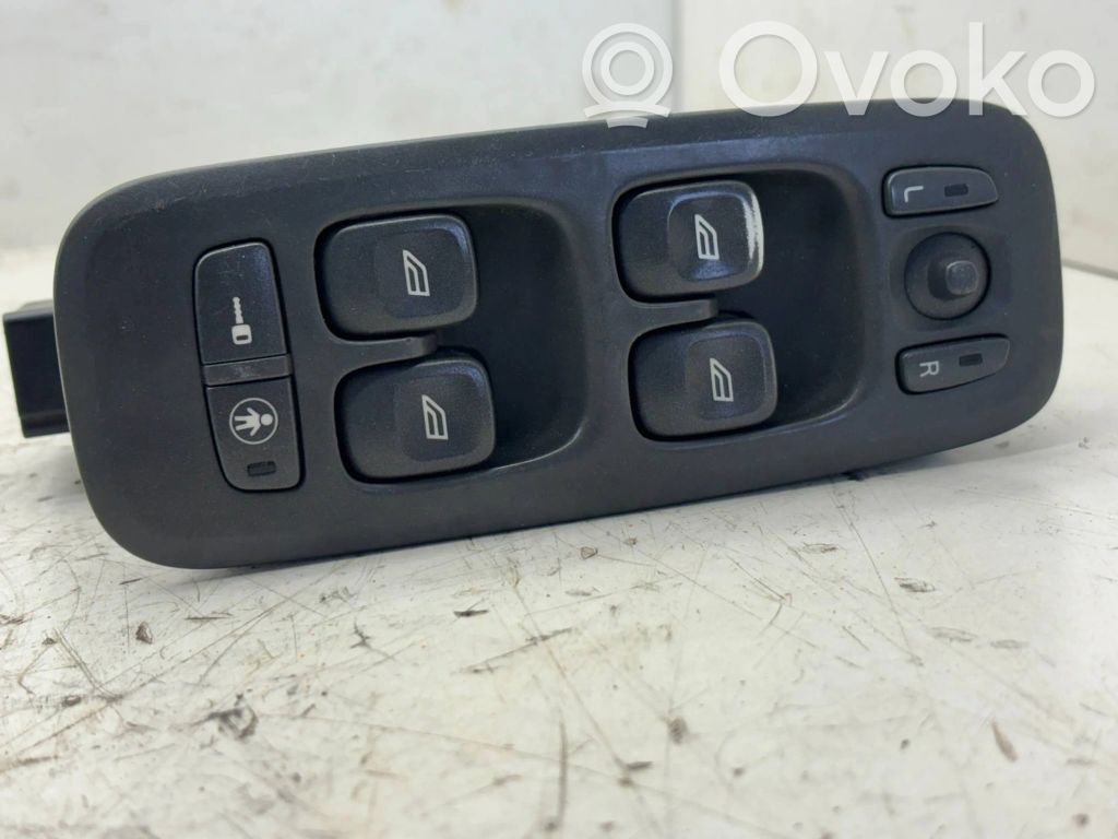 Electric window control switch   8682836,01W42E,MD42DB00078