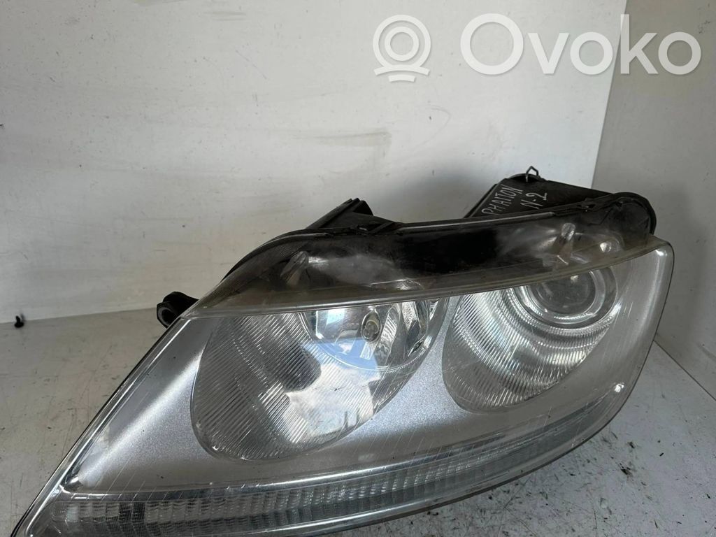 Volkswagen Phaeton Phare frontale 