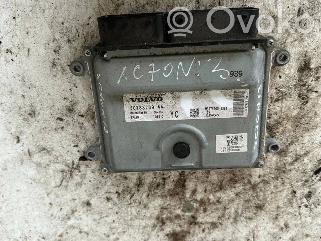 Volvo XC70 Engine control unit/module 