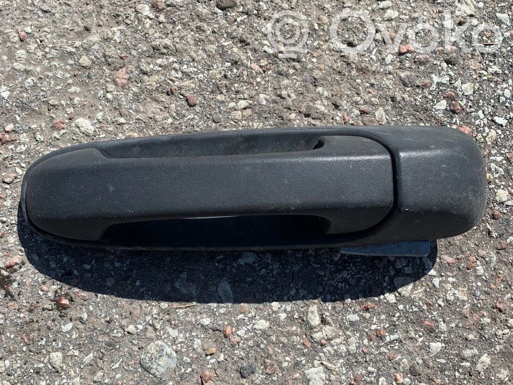 Dodge RAM Manecilla externa puerta delantera 