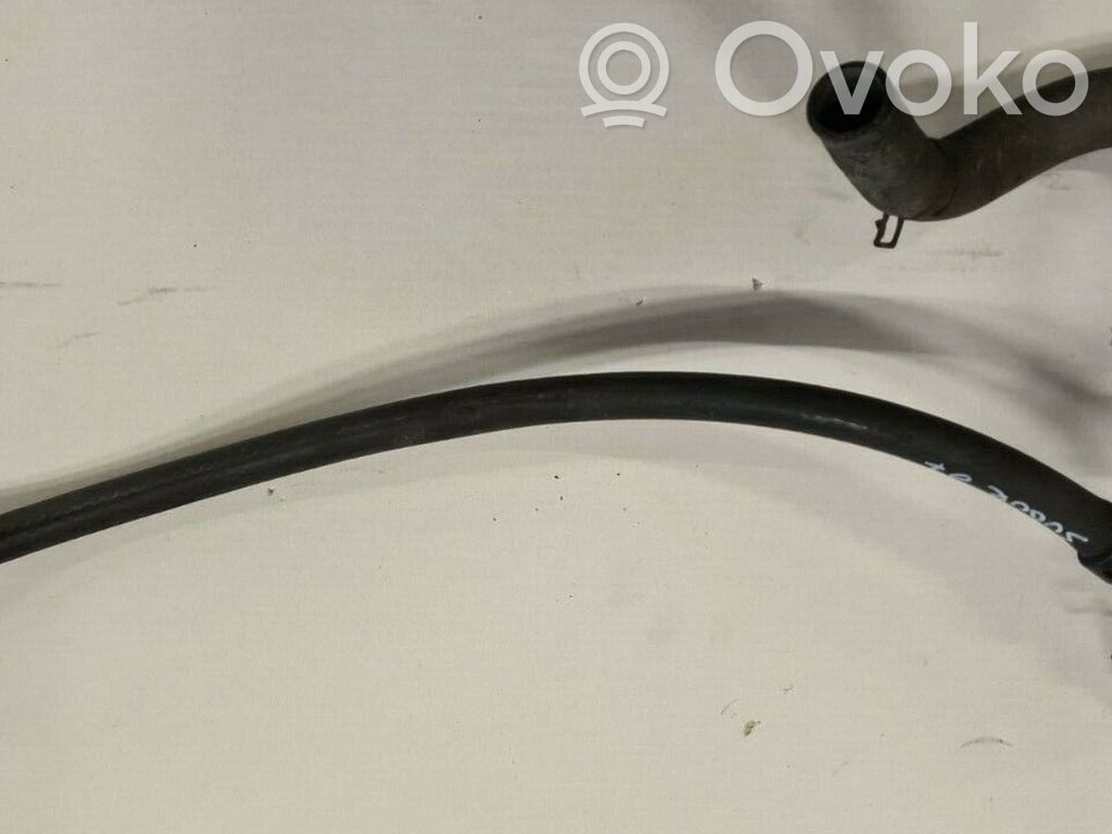 Engine coolant pipe/hose