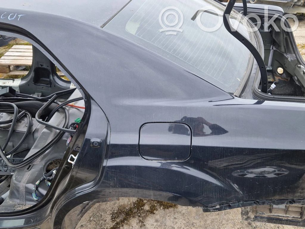 Panel lateral trasero