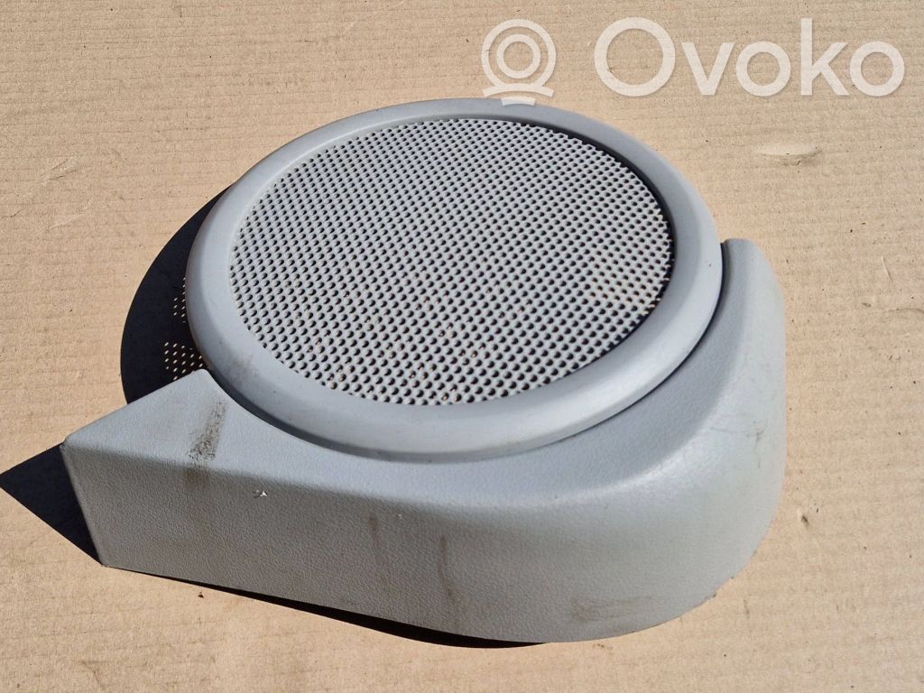 Jeep Patriot Moldura protectora del altavoz lateral 