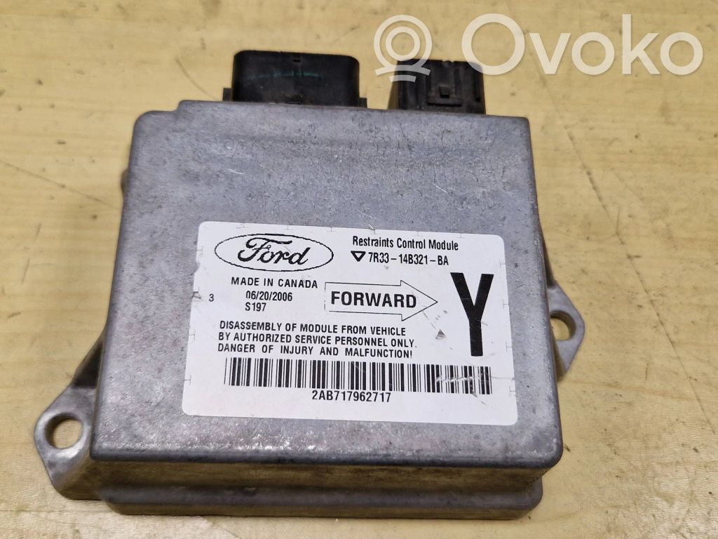 Ford Mustang V Airbag control unit/module 