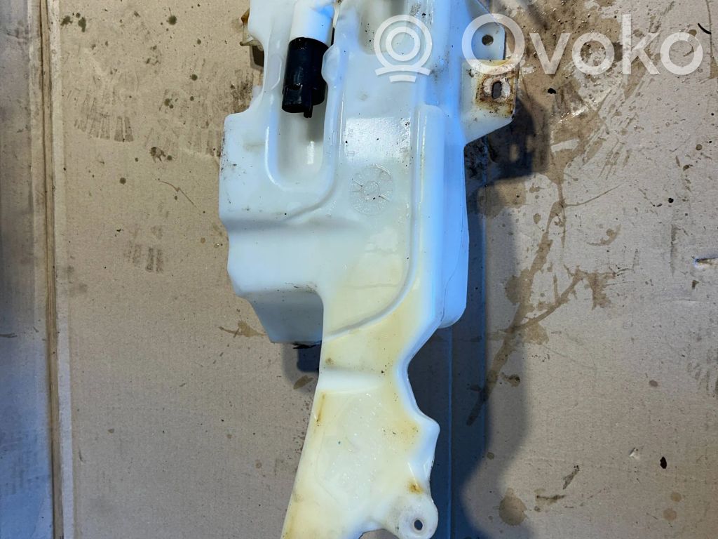 Chevrolet Suburban Logu šķidruma tvertne 
