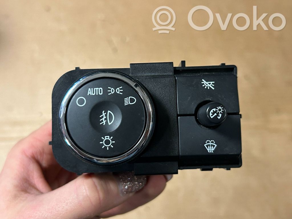 Light switch
