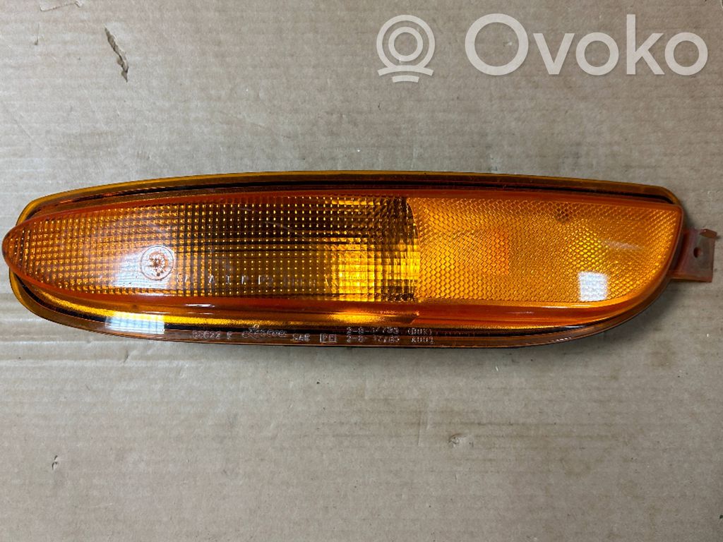 Chrysler 300M Front bumper turn signal 