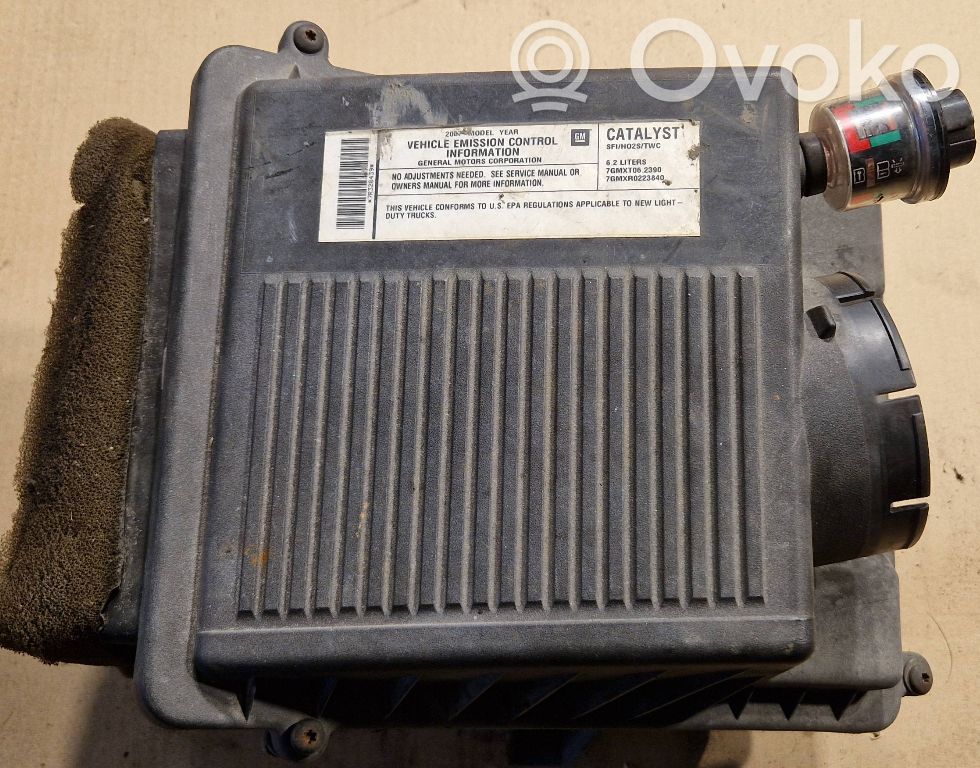 Air filter box   15908903
