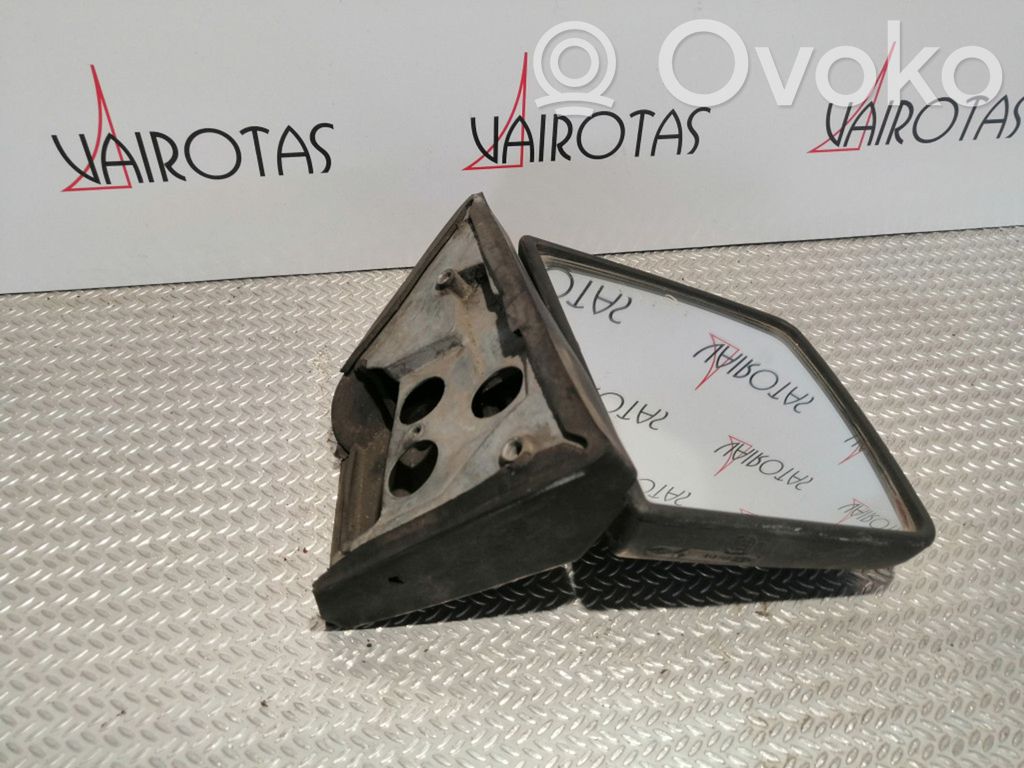 Manual wing mirror