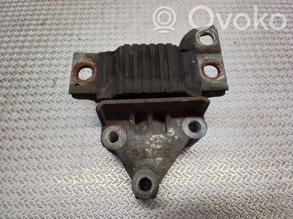Engine mount bracket   1358087080