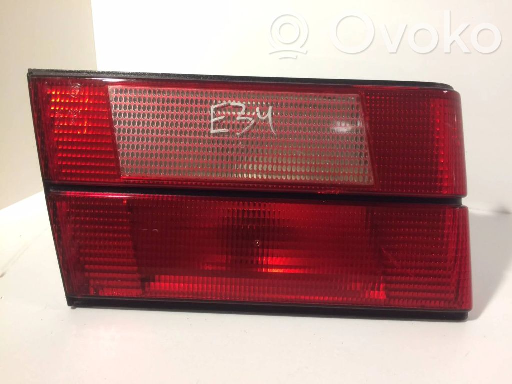 BMW 5 E34 Tailgate rear/tail lights 