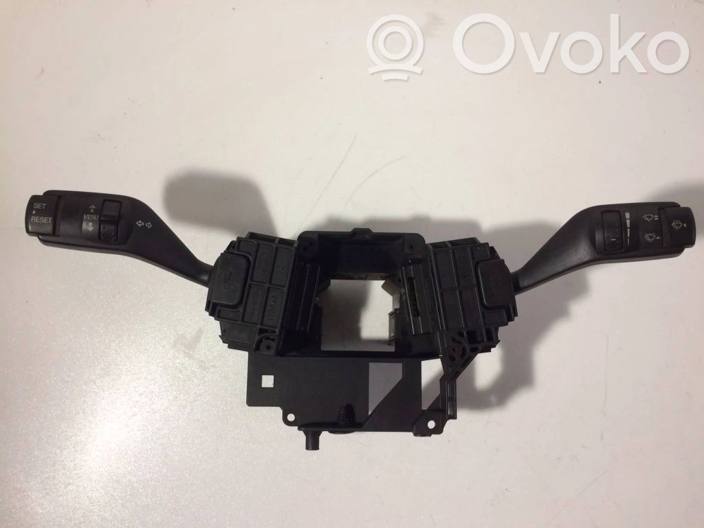 Ford Focus Pyyhkijän vipu 