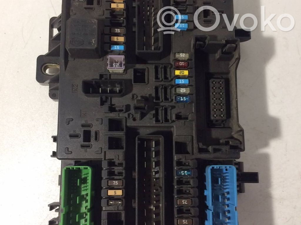 Opel Astra H Módulo de fusible 