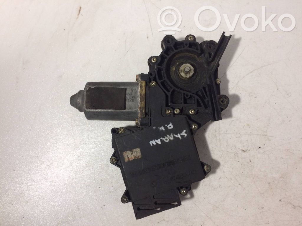Silnik regulatora szyby drzwi przednich   1H4959812B,113761