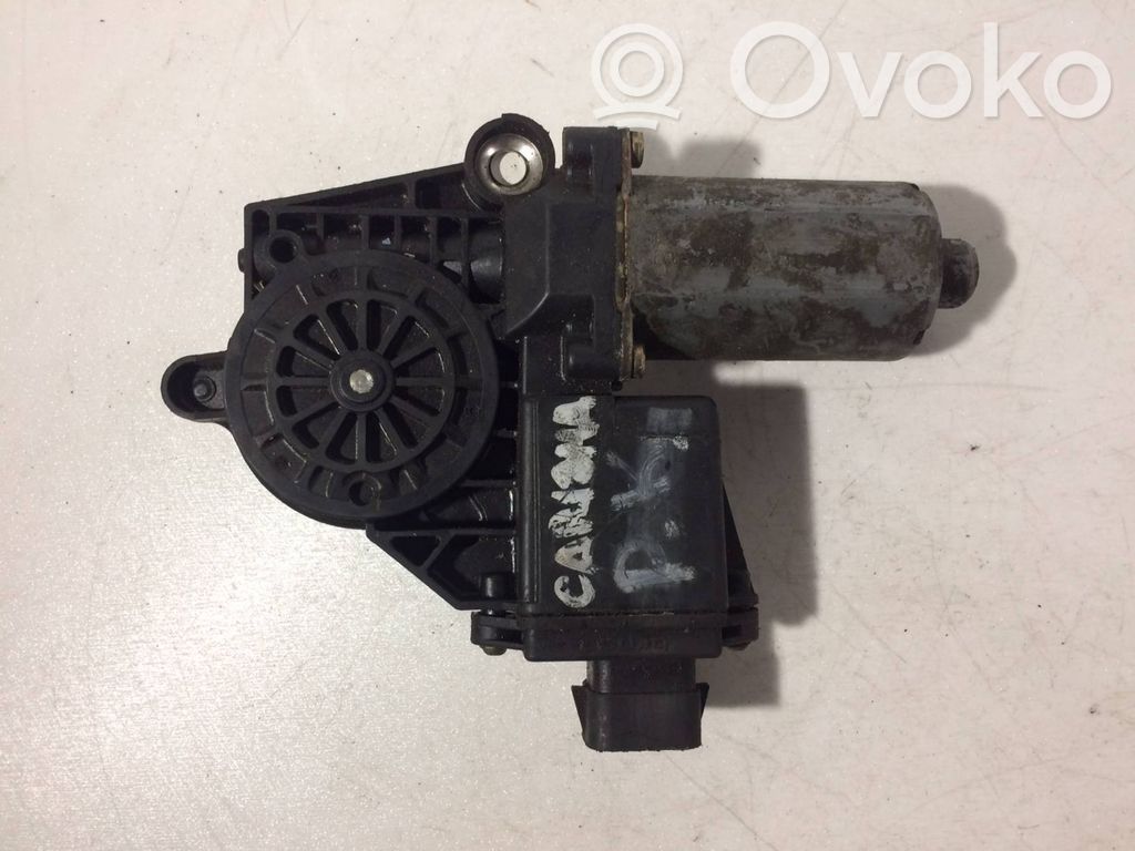 Silnik regulatora szyby drzwi przednich   0130821652
