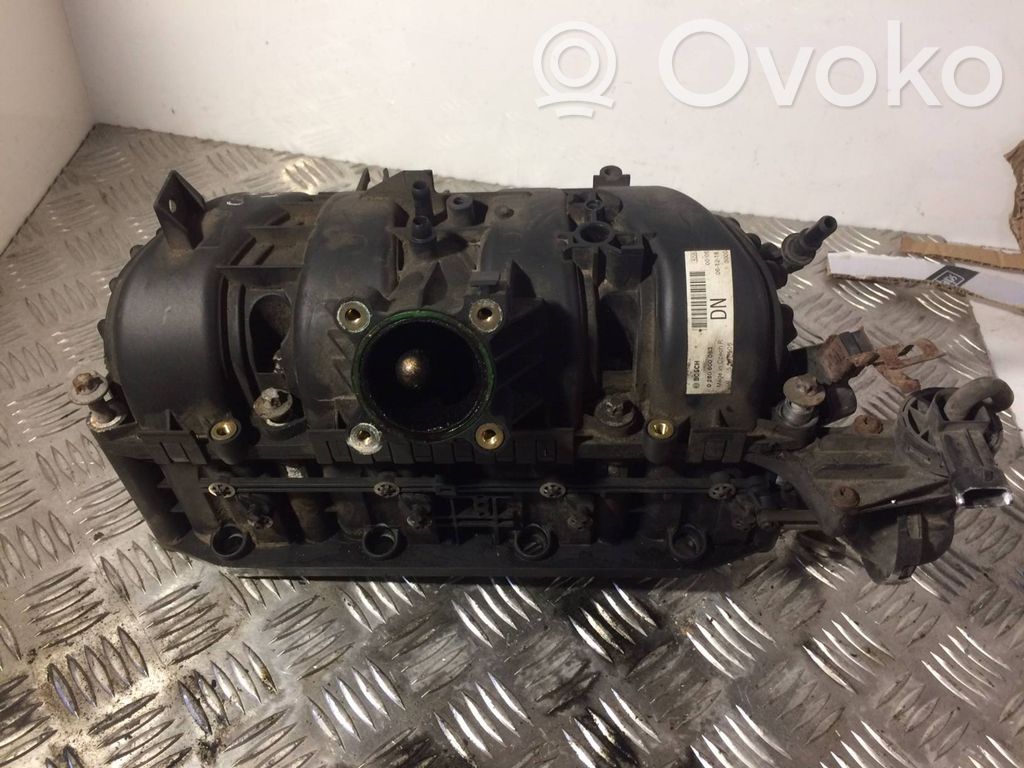 Opel Corsa D Colector de admisión 