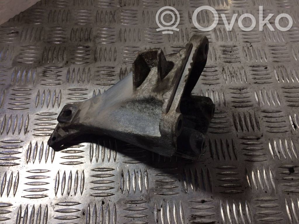 BMW 1 E81 E87 Support, suspension du moteur 