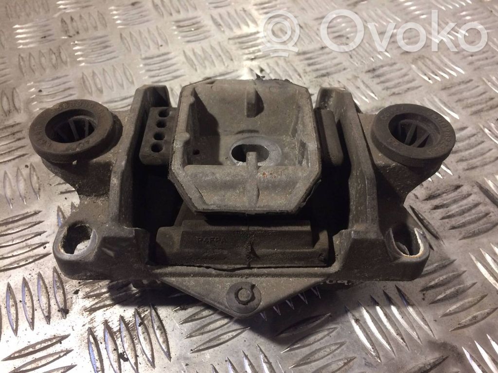 Engine mount bracket   1S717M122