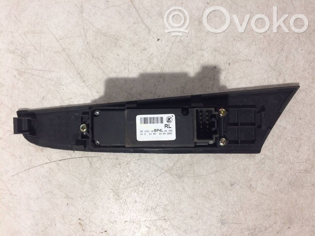 Mazda 3 I Interruptor del elevalunas eléctrico 