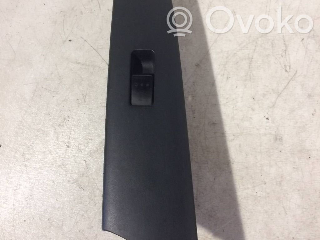 Electric window control switch   03123100
