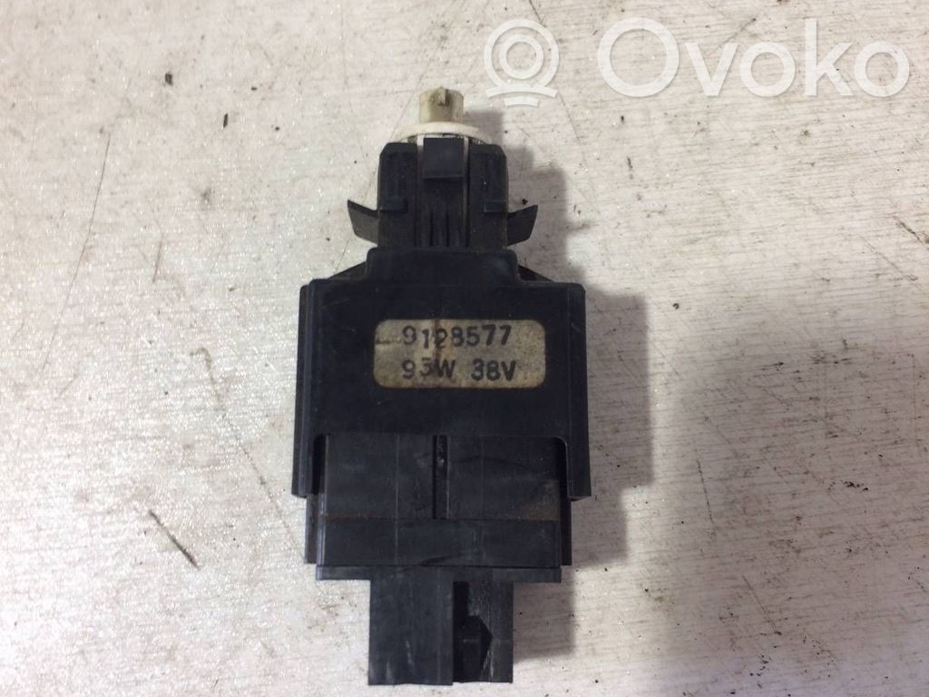Volvo 850 Jarrupolkimen anturin kytkin 