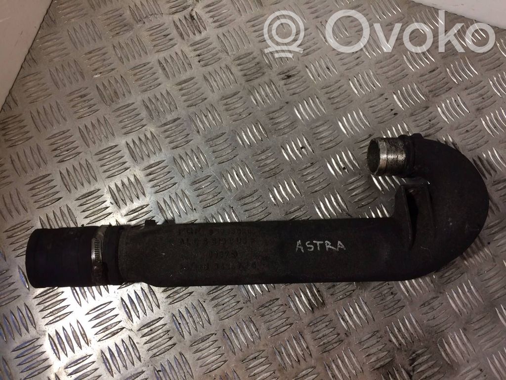 Opel Astra H Manguera/tubo del intercooler 