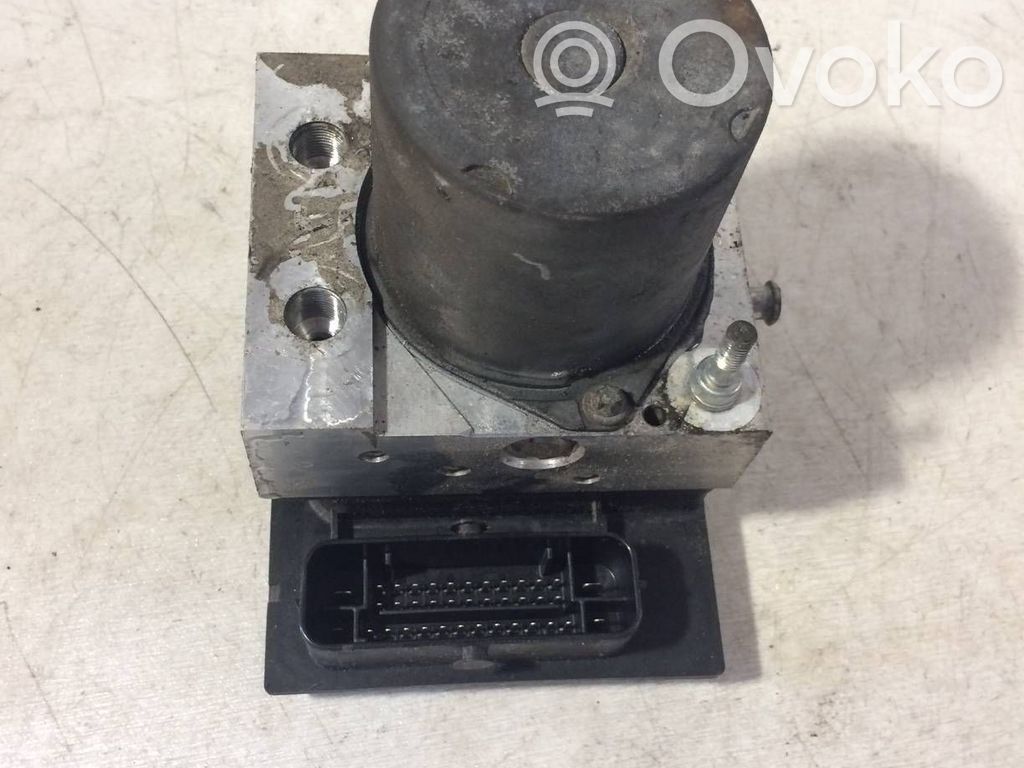 Audi A4 S4 B7 8E 8H ABS-pumppu 