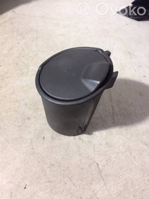 Ashtray (front)   8650463
