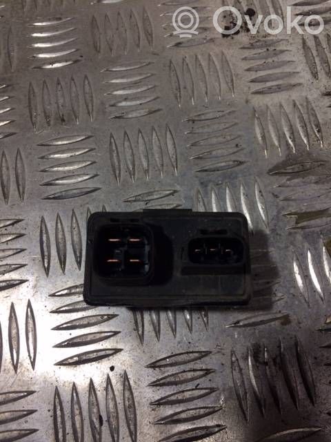 Subaru Tribeca Window wiper relay 