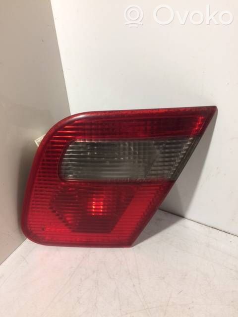 Mitsubishi Carisma Lampă spate în capacul portbagajului 