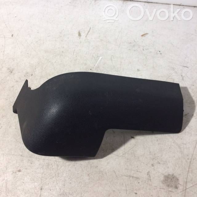 Citroen Berlingo Osłona boczna fotela tylnego 
