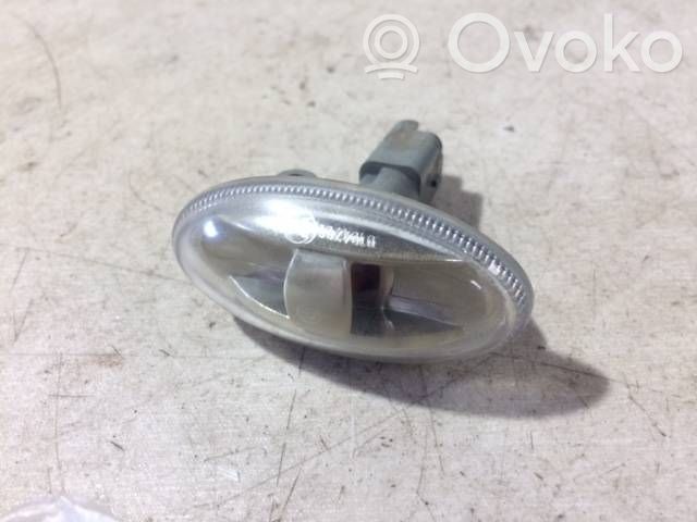 Seitenblinker   0104706