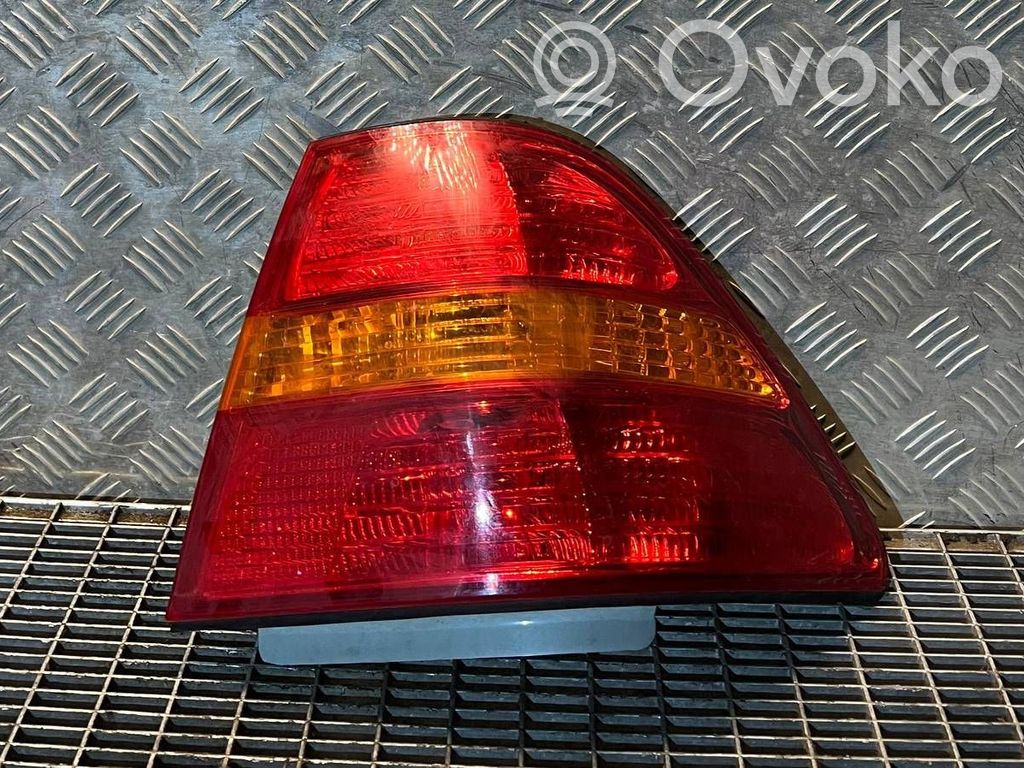 Lexus LS 430 Luz trasera/de freno 