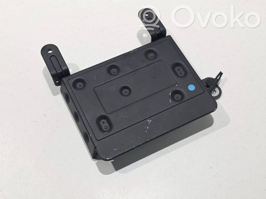 Volvo V60 Sound amplifier 
